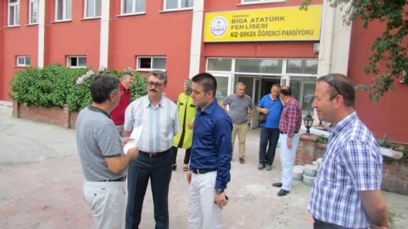 İl millî Eğitim Müdürü Zülküf MEMİŞ Biga Atatürk Fen Lisesinin pansiyon inşaatında İncelemelerde Bulundu