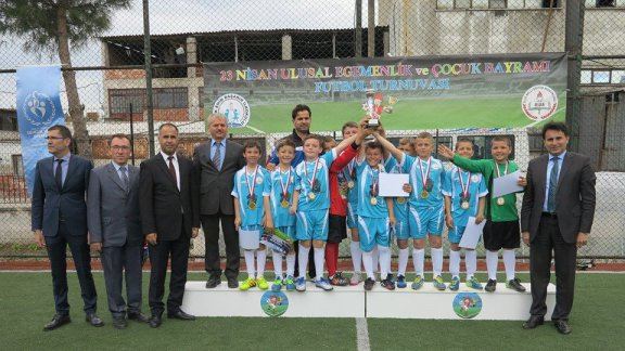 İlkokullar Arası Futbol Turnuvası Finali Yapıldı