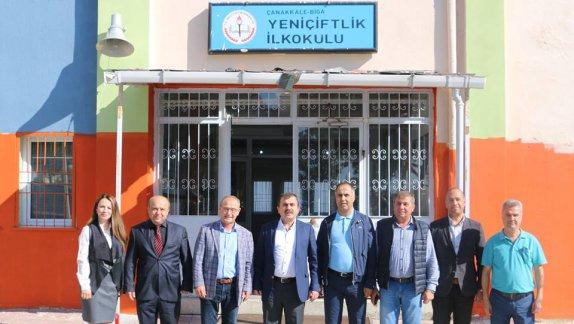 İl Milli Eğitim Müdürü Osman ÖZKAN ve İlçe Milli Eğitim Müdürü Erkan BİLEN Yeniçiftlik İlkokulu Ziyareti