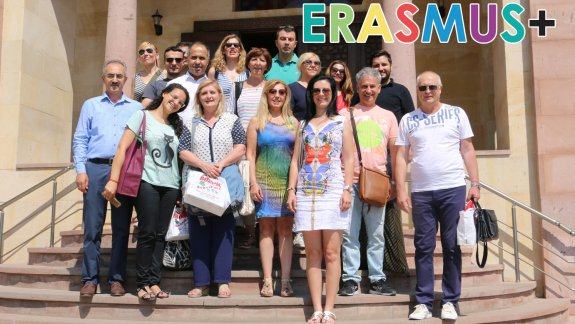 Erasmus+ proje ortakları İlçe Milli Eğitim Müdürü Erkan Bileni ziyaret etti.
