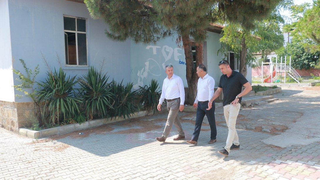 İlçe Milli Eğitim Müdürümüz Erkan Bilen ve Karabiga Belediye Başkanı Ahmet Elbi Okullarda İncelemelerde Bulundular.