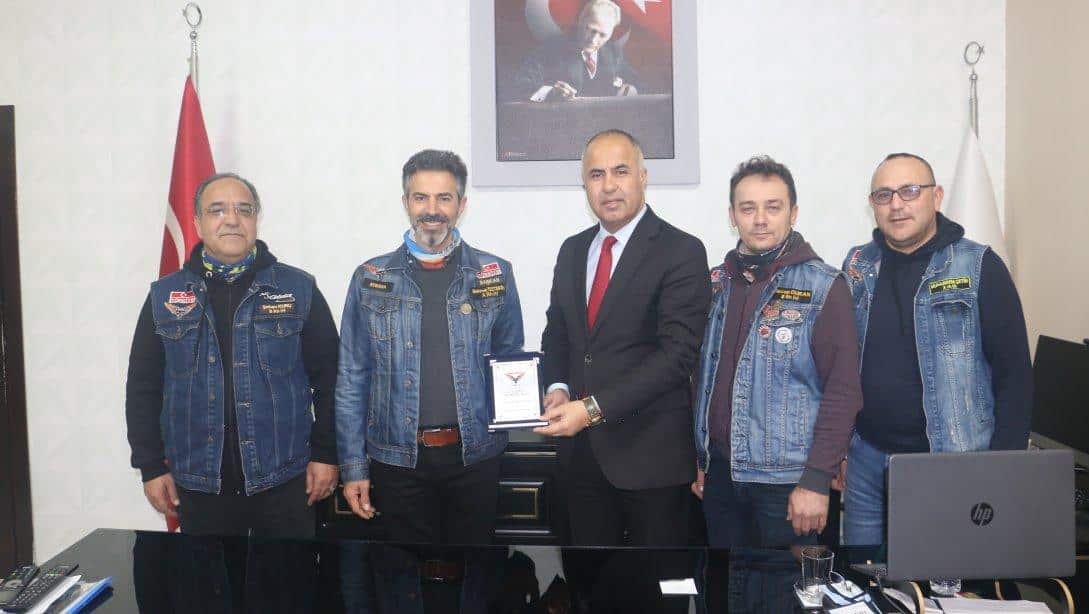 Biga Motosiklet ve Motor Sporları Kulübü´nden İlçe Milli Eğitim Müdürümüz Erkan Bilen´e ziyaret