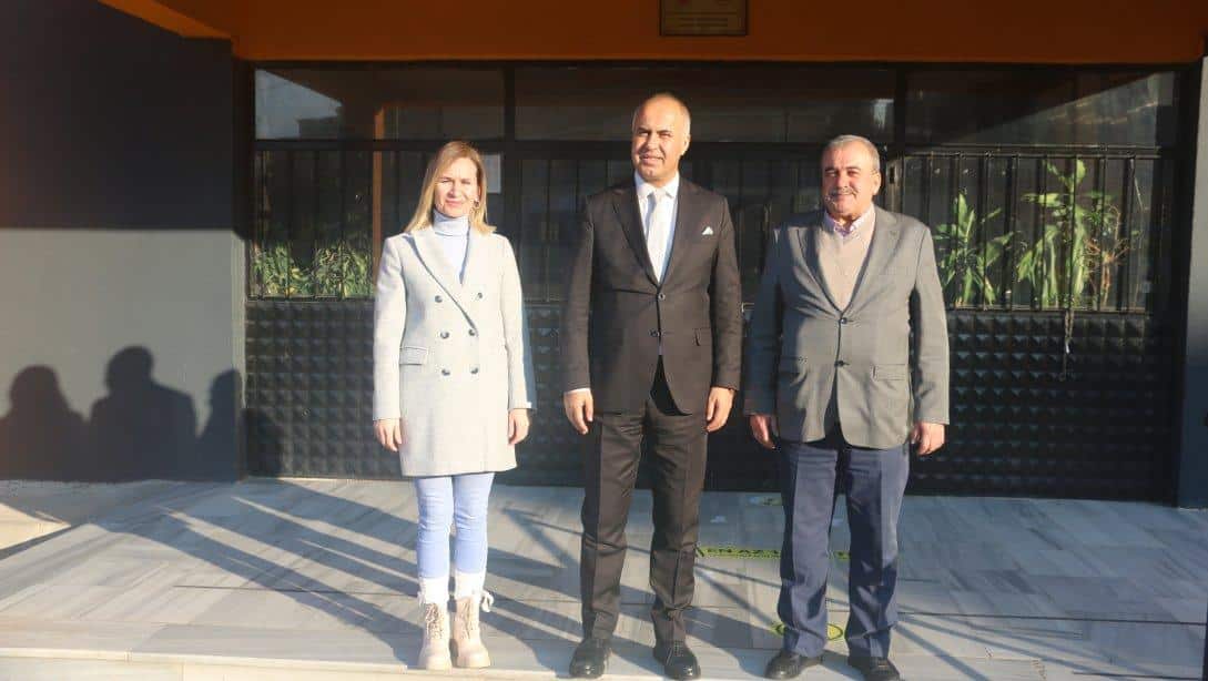 İlçe Milli Eğitim Müdürümüz Erkan Bilen Yeniceköy İlkokulu/Ortaokulunu ziyaret ederek okul yöneticileri ve öğrencilerle bir araya geldi.