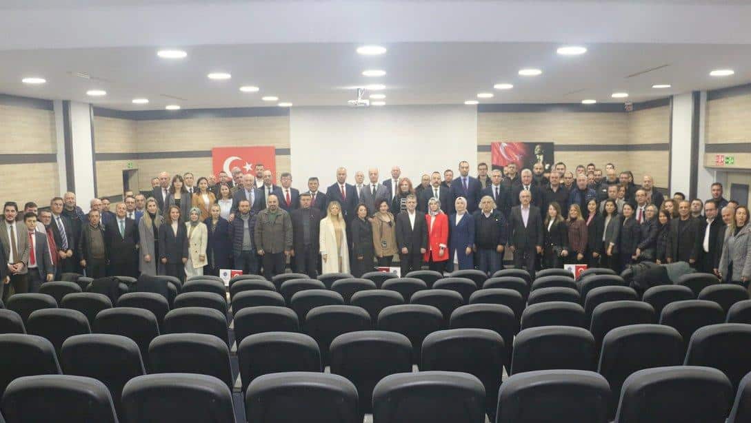 İnşaat ve Emlak Genel Müdürü Özcan Duman ile Daire Başkanı Ahmet Tarık Çakır Biga'da incelemelerde bulundular.