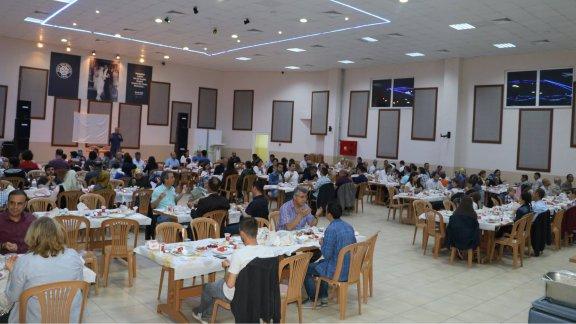 Biga İlçe Milli Eğitim Müdürlüğü Personelleri iftar yemeğinde bir araya geldi