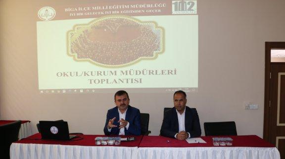 İl Milli Eğitim Müdürü Osman ÖZKAN Okul Kurum Müdürleriyle Toplantıda Bir Araya Geldi