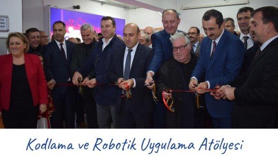 İdriskoru İbrahim Aydın Ortaokulunda Kodlama ve Robotik Uygulama Atölyesi açıldı.