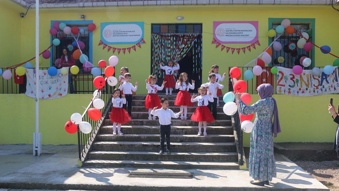 Kaldırımbaşı Köyü Mustafa Karan Köy Yaşam Merkezinde 23 Nisan Ulusal Egemenlik ve Çocuk Bayramı coşkuyla kutlandı