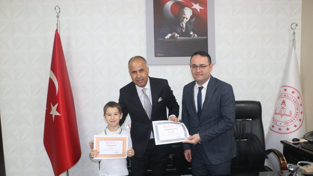 Sakarya İlkokulu Öğrencisi Türkiye Zekâ Vakfı Bilgi Yarışmasında Türkiye Finallerinde