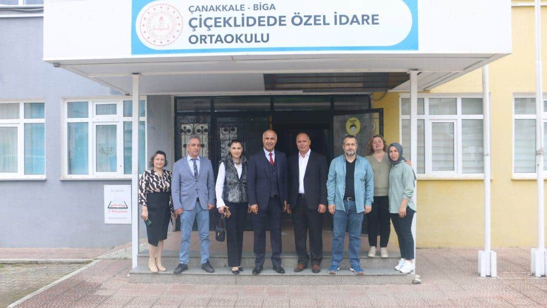 İlçe Milli Eğitim Müdürümüz Erkan Bilen Çiçekli Dede Özel İdare Ortaokulunu ziyaret etti.